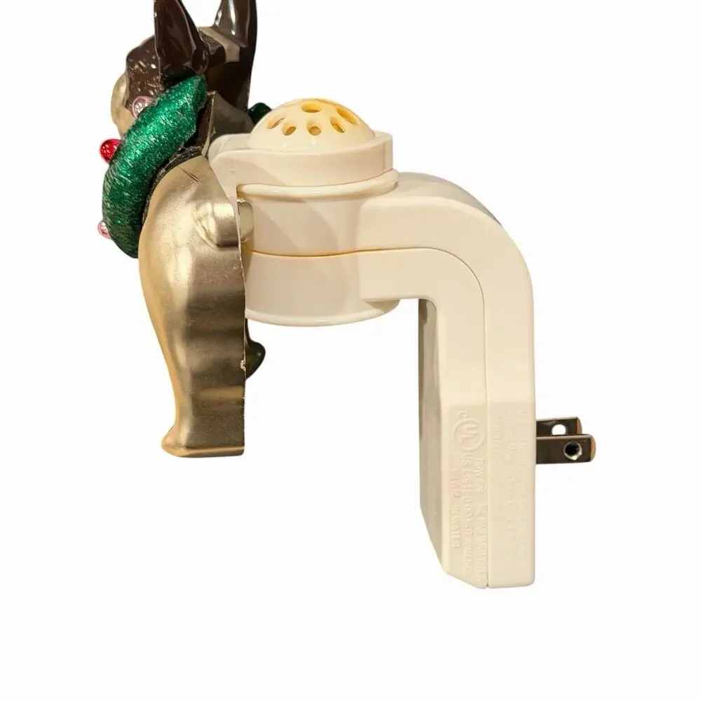Bath & Body Works Wallflowers Holiday Bulldog w/ Wreath Plug-In Warmer
